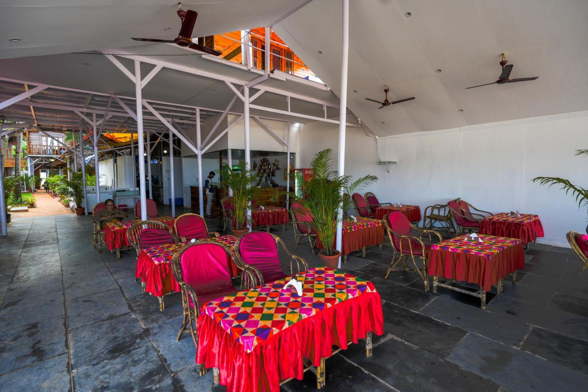 Om Sai Beach Resort Agonda Exterior foto